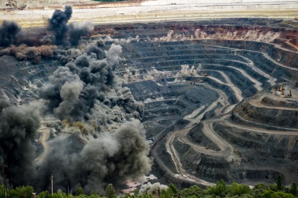 Sale of iron ore deposits — Taldysay